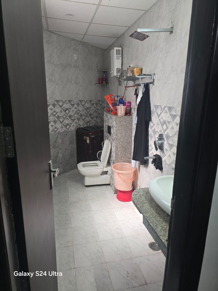 Master Bedroom, sector 31 2 Bedroom 1365 Sq.Ft. Builder Floor In Sector 31 Gurgaon 9398159