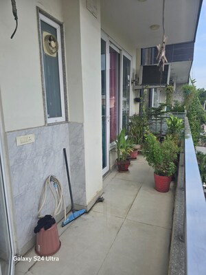 Balcony in 2 BHK Builder Floor at Sector 31 – for Rent