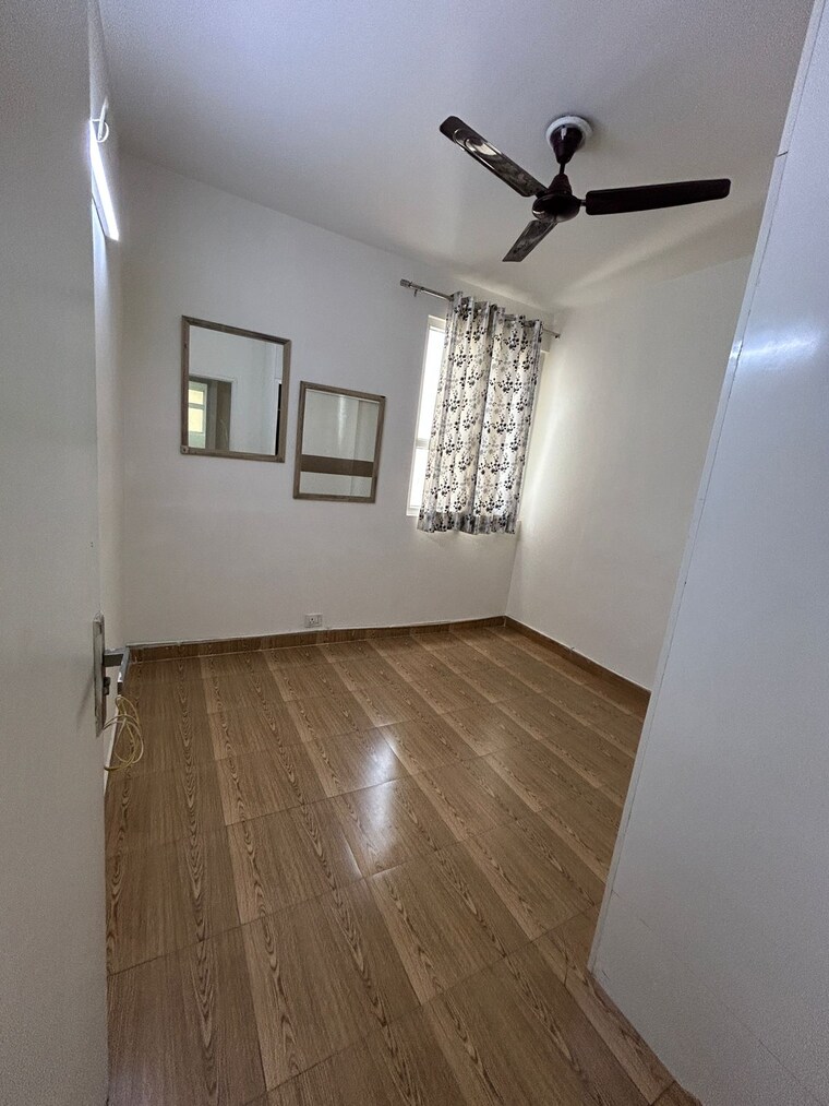 Room, tulip-lemon 2 Bedroom 526 Sq.Ft. Apartment In Sector 69 Gurgaon 9398167