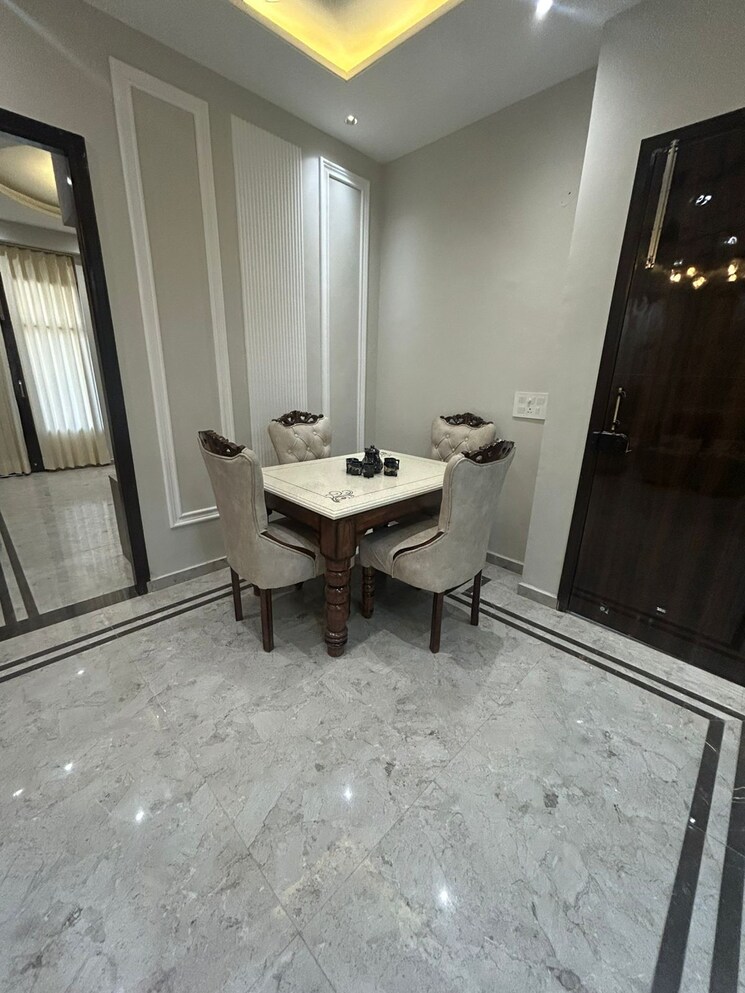 Living Room, ramgarh bhudda 3 Bedroom 1500 Sq.Ft. Apartment In Ramgarh Bhudda Zirakpur 9398160