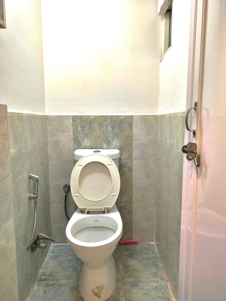 Bathroom, tulip-lemon 2 Bedroom 526 Sq.Ft. Apartment In Sector 69 Gurgaon 9398189