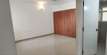 Room in 3 BHK Apartment at Mantri Webcity, Hennur – for Rent