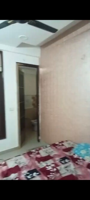 Room in 2 BHK Builder Floor at ABCZ East Sapphire, Sector 45 – for Rent