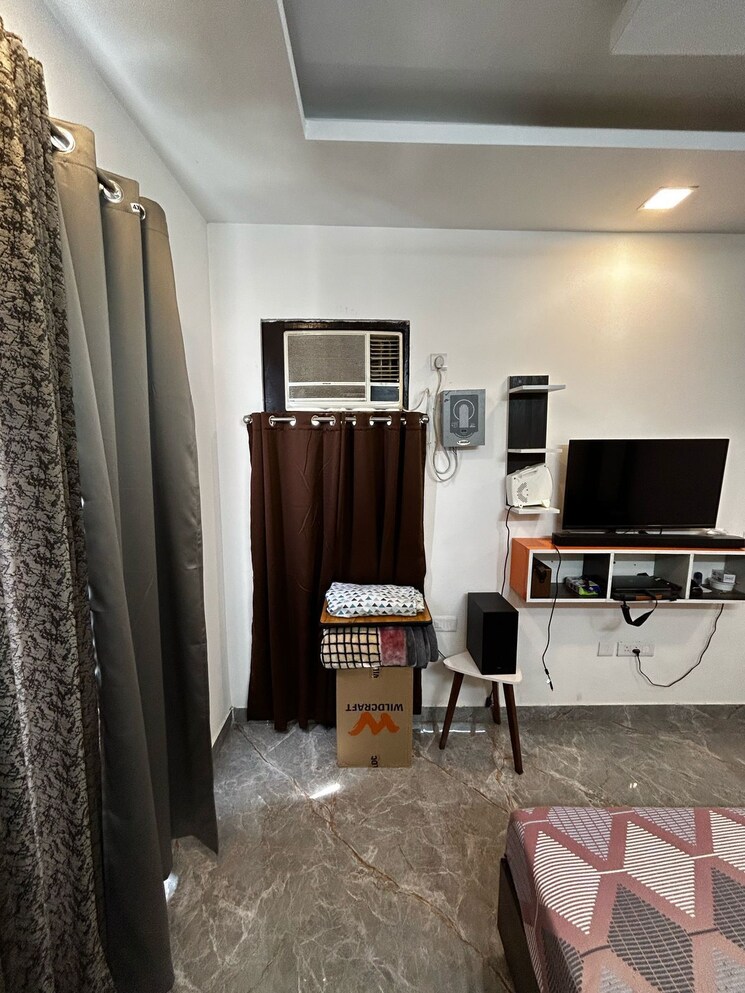 Living Room, sector 45 Studio 647 Sq.Ft. Builder Floor In Sector 45 Gurgaon 9398645