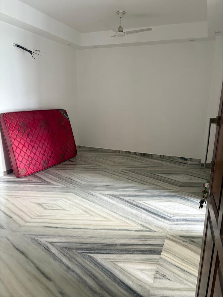 Bedroom, sushant-lok-2 3 Bedroom 200 Sq.Ft. Builder Floor In Sector 57 Gurgaon 9398271