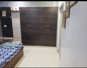  Pg For Rent in Dahisar East