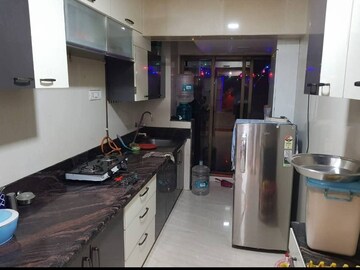 Team Area in  Pg at Dahisar East – for Rent