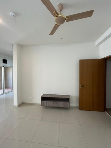 Room in 2 BHK Apartment at Sobha Dream Gardens, Thanisandra Main Road – for Rent