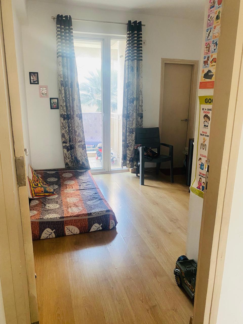 3.5 BHK + Servant Room Apartment For Rent in Emaar Gurgaon Greens