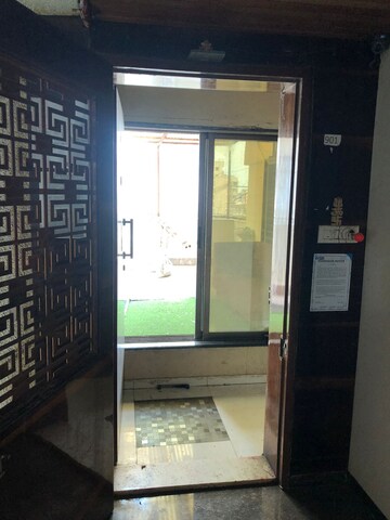 Building Lobby in 2.5 BHK Builder Floor at Goregaon West View CHS, Goregaon West – for Sale