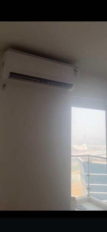 Room in 2 BHK Apartment at Hero Homes Gurgaon, Sector 104 – for Rent