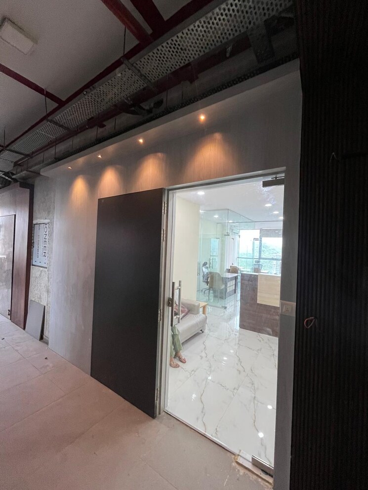 Room, vishwa-plan-s-business-park Commercial Office Space 720 Sq.Ft. In Nerul Navi Mumbai 9398443