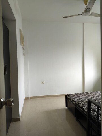 Room in 1 BHK Apartment at Lodha Palava City, Dombivli East – for Rent