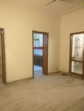 Dining area in 4 BHK Builder Floor at New Rajinder Nagar – for Rent