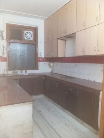 Kitchen in 4 BHK Builder Floor at New Rajinder Nagar – for Rent