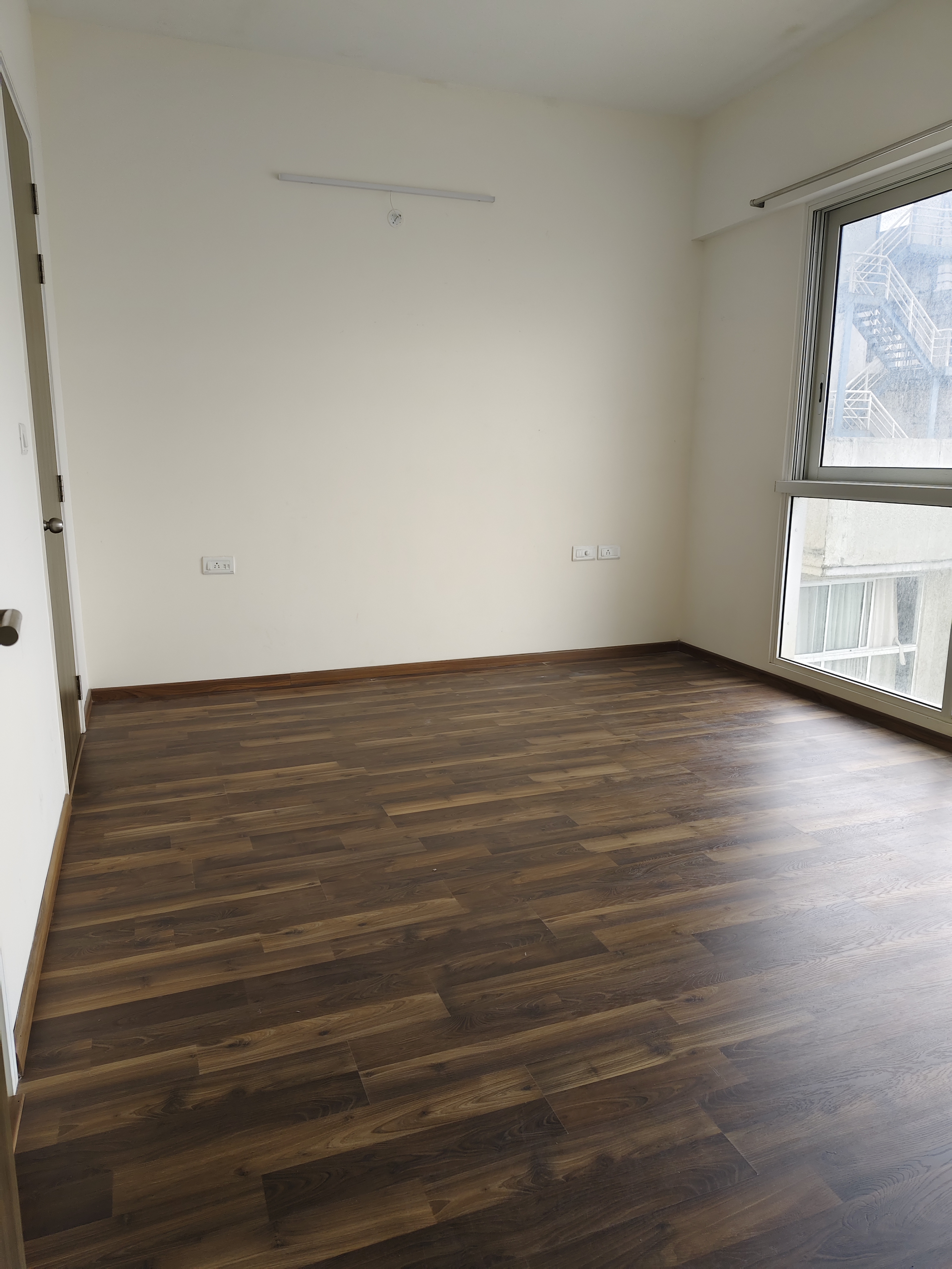 3 BHK Apartment For Rent in LnT Crescent Bay T4