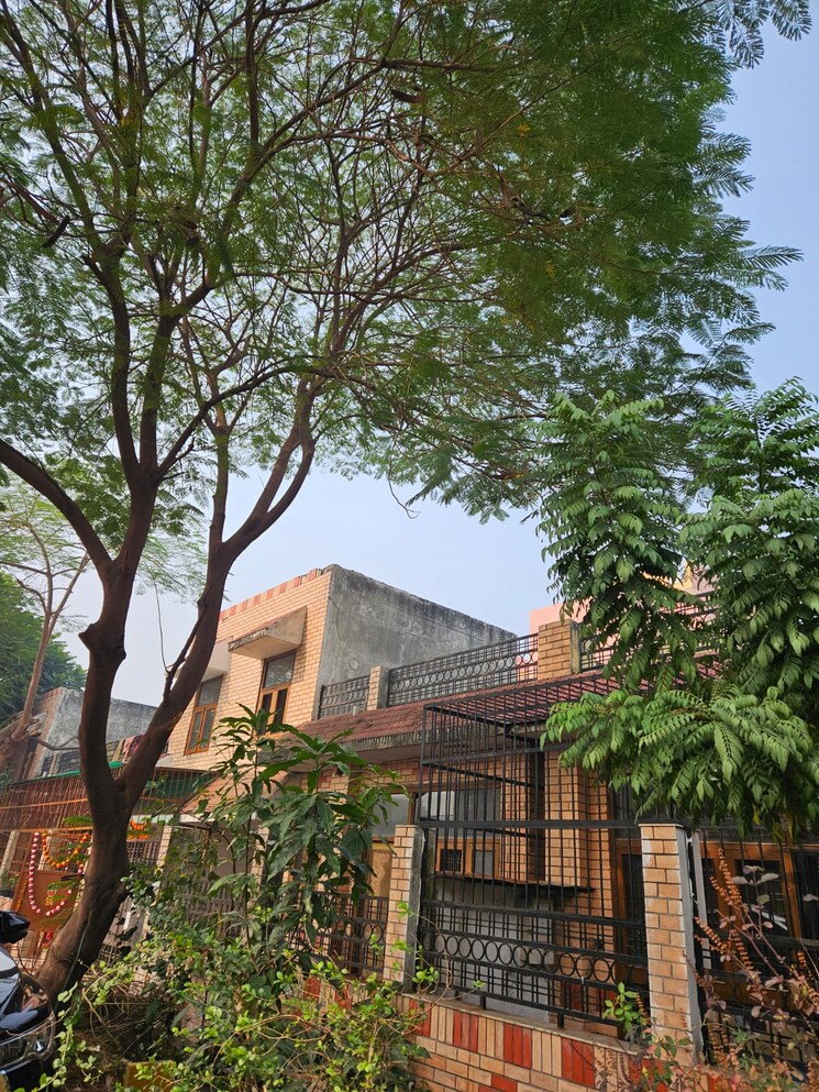 Exterior View, xu 1 greater noida 2 Bedroom 1500 Sq.Ft. Independent House In Xu 1 Greater Noida Greater Noida 9398579
