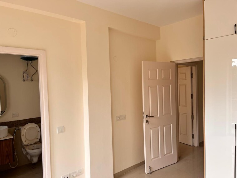 undefined, emaar-mgf-emerald-hills 4 Bedroom 1800 Sq.Ft. Apartment In Sector 65 Gurgaon 9398606