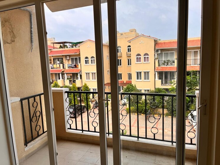 Balcony, emaar-mgf-emerald-hills 4 Bedroom 1800 Sq.Ft. Apartment In Sector 65 Gurgaon 9398606