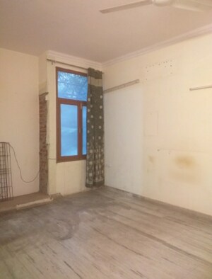 Room in 4 BHK Builder Floor at New Rajinder Nagar – for Rent