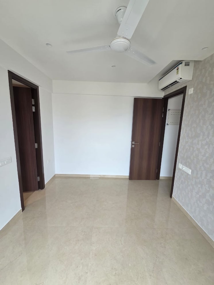 Room, hiranandani-highland 1 Bedroom 377 Sq.Ft. Apartment In Powai Mumbai 9398608