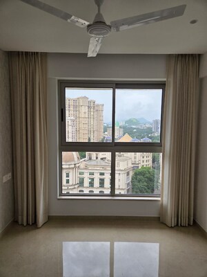 Room in 1 BHK Apartment at Hiranandani Highland, Powai – for Rent