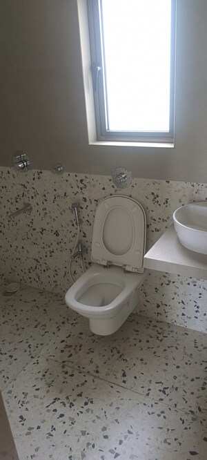 Bathroom in 1 BHK Apartment at Regent Jeevan Tara CHS, Vile Parle East – for Rent