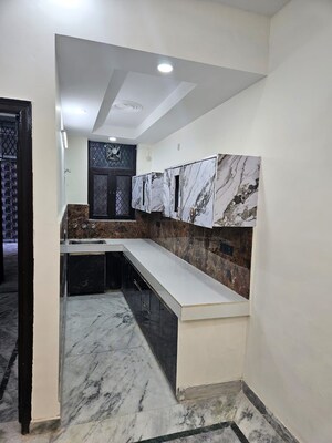 Kitchen in 3 BHK Builder Floor at Sector 37 – for Rent