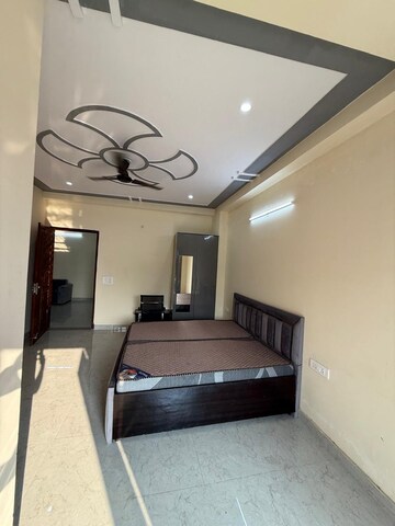Living Room in 2 BHK Builder Floor at Sector 42 – for Rent