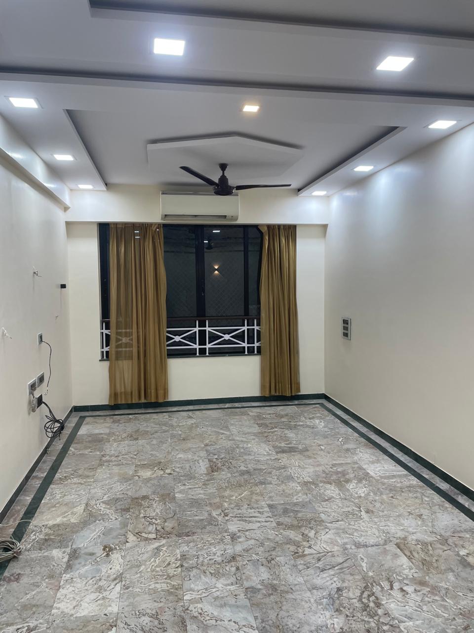 2 BHK Apartment For Rent in Hiranandani Gardens Glen Gate