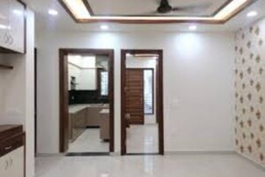 Room in 3 BHK Builder Floor at RPS Palm Drive, Sector 88 – for Sale