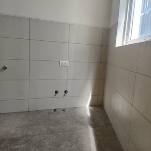 Bathroom in 1 BHK Apartment at Benson Apartments, Benson Town – for Rent