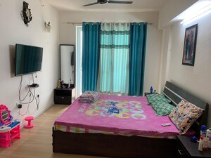 Bedroom in 3.5 BHK Apartment at DLF The Skycourt, Sector 86 – for Rent