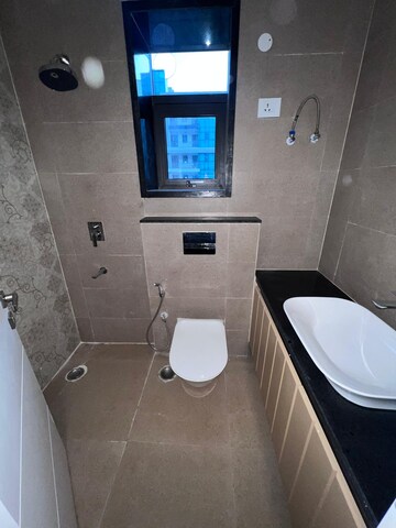 Bathroom in 3 BHK Apartment at Signature Global City 63A, Sector 63a – for Rent