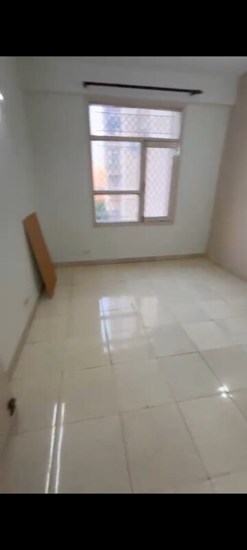 Room in 3 BHK Apartment at Tulip Orange, Sector 70 – for Sale
