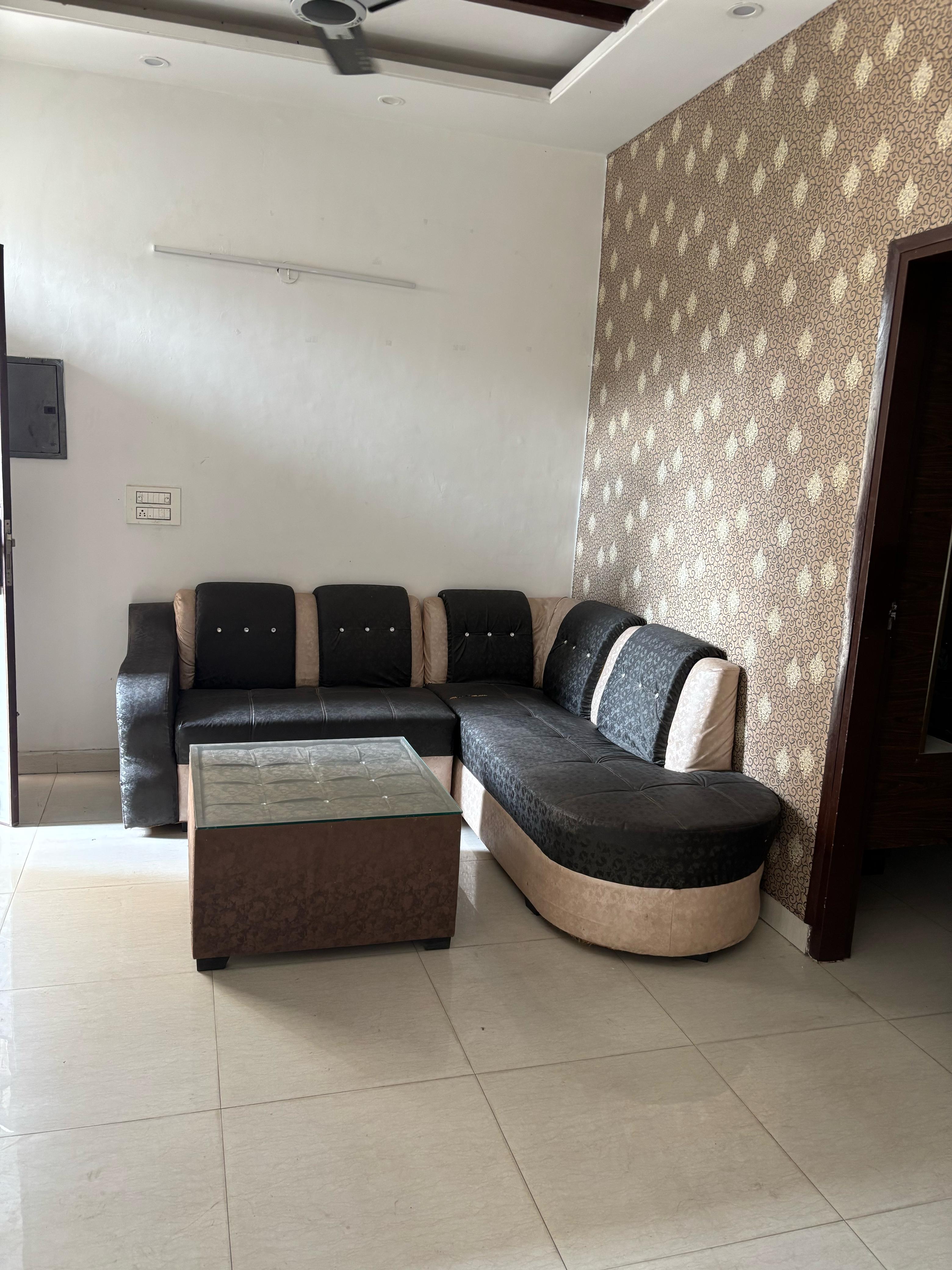 3 BHK + Pooja Room Apartment For Rent in Silver City Extention