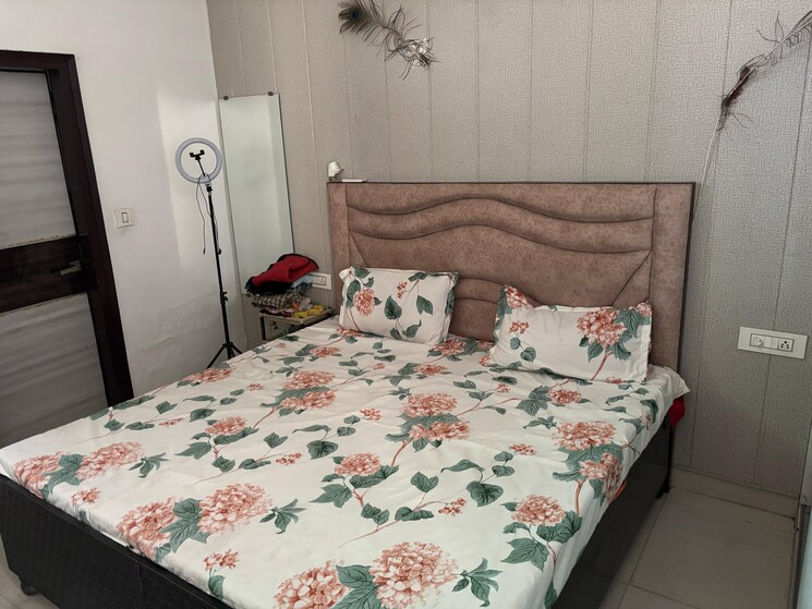 Bedroom, silver-city-extention 3 Bedroom 1800 Sq.Ft. Apartment In Vip Road Zirakpur 9398964