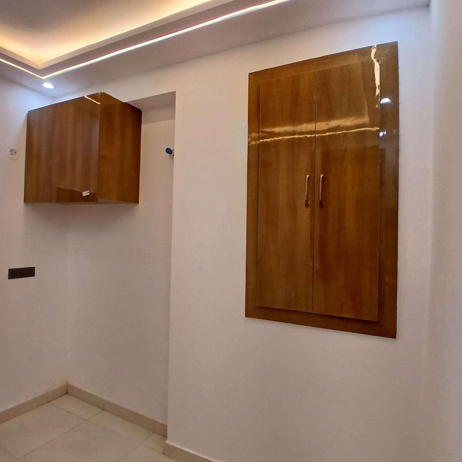 2 BHK + Pooja Room Villa For Rent in Indrapuram
