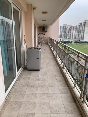 3 BHK Apartment For Rent in DLF The Skycourt, Sector 86