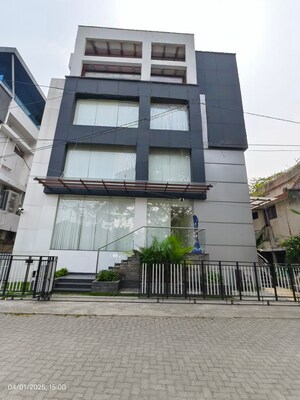  Showroom For Rent in Panampilly Nagar
