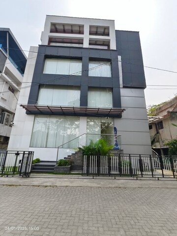  Showroom For Rent in Panampilly Nagar