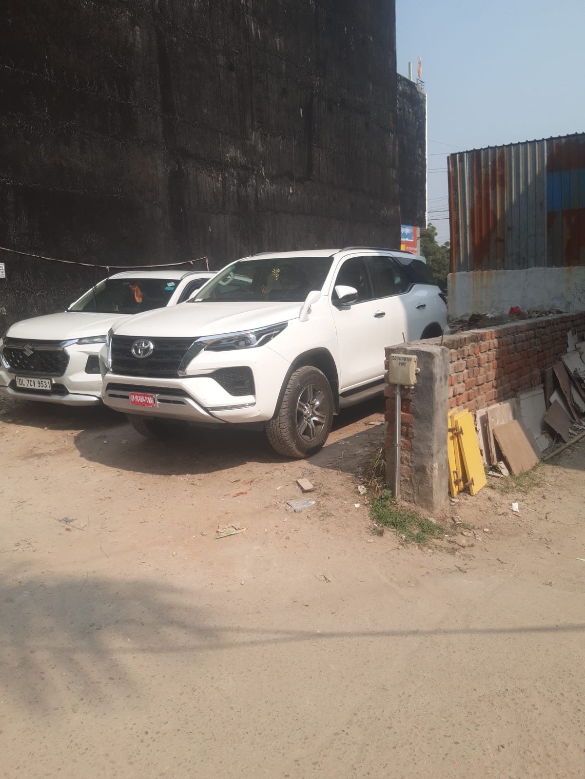 Plot For Sale in Vasundhara Sector 1