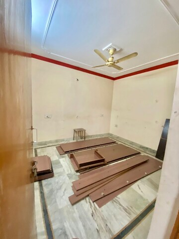 Bedroom in 3 BHK Builder Floor at Gomti Nagar – for Rent