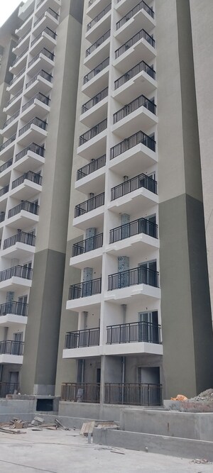 Master Bedroom in 2 BHK Apartment at Vasavi Lakecity East, Hafeezpet – for Sale