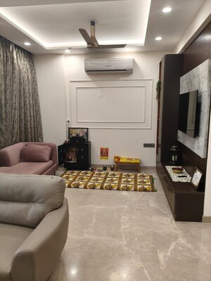 Living Room in 4 BHK Apartment at Central Park Flower Valley Aqua Front Towers, Sohna Sector 33 – for Rent
