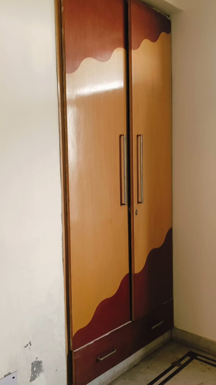 undefined, sector 19 dwarka 3.5 Bedroom 2000 Sq.Ft. Apartment In Sector 19 Dwarka Delhi 9399296