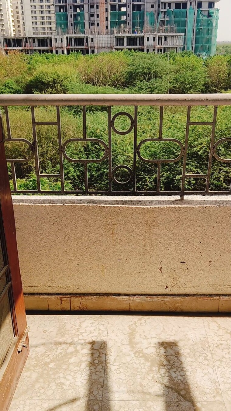 Balcony, sector 19 dwarka 3.5 Bedroom 2000 Sq.Ft. Apartment In Sector 19 Dwarka Delhi 9399296