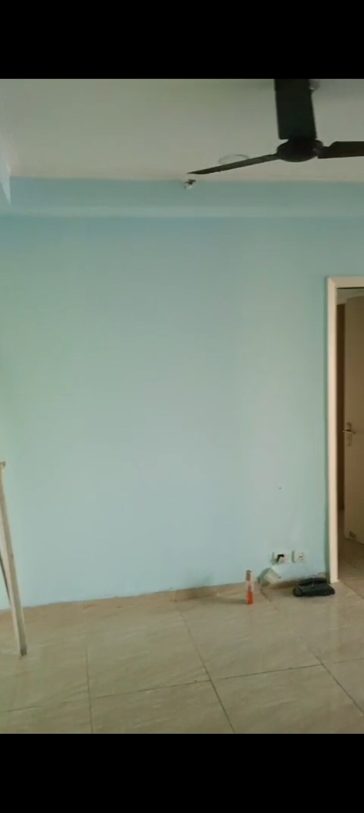 Room, gaur-city-2-14th-avenue 2 Bedroom 1040 Sq.Ft. Apartment In Sector 16c Greater Noida Greater Noida 9399317