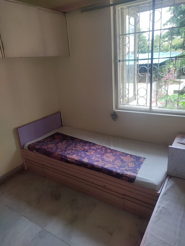 Bedroom, kunj-vihar-vile-parle-west 2 Bedroom 700 Sq.Ft. Apartment In Vile Parle West Mumbai 9399451