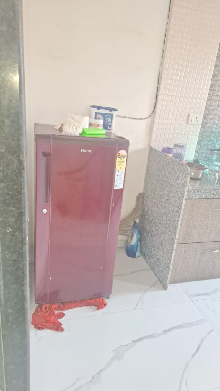 undefined, kunj-vihar-vile-parle-west 2 Bedroom 700 Sq.Ft. Apartment In Vile Parle West Mumbai 9399451